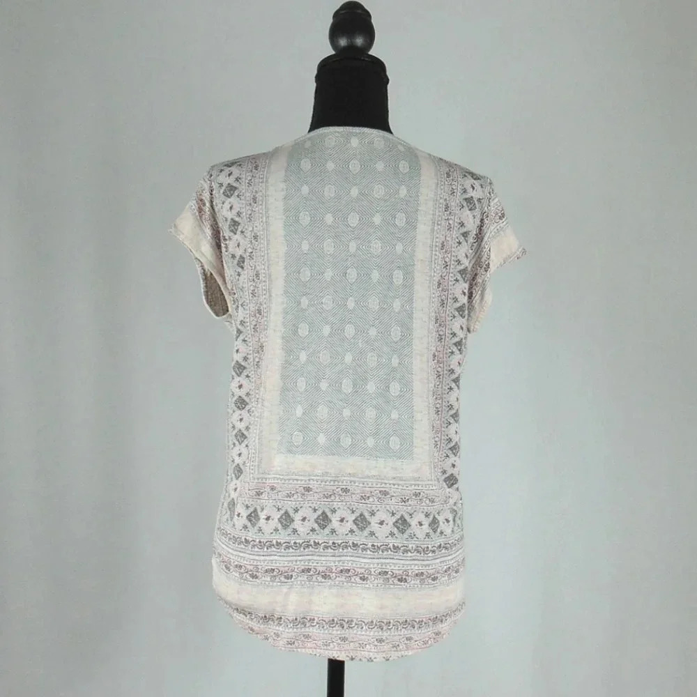 Lucky Brand Light Pink and Grey Printed Split V-Neck Shirt Sz M - Picture 6 of 12